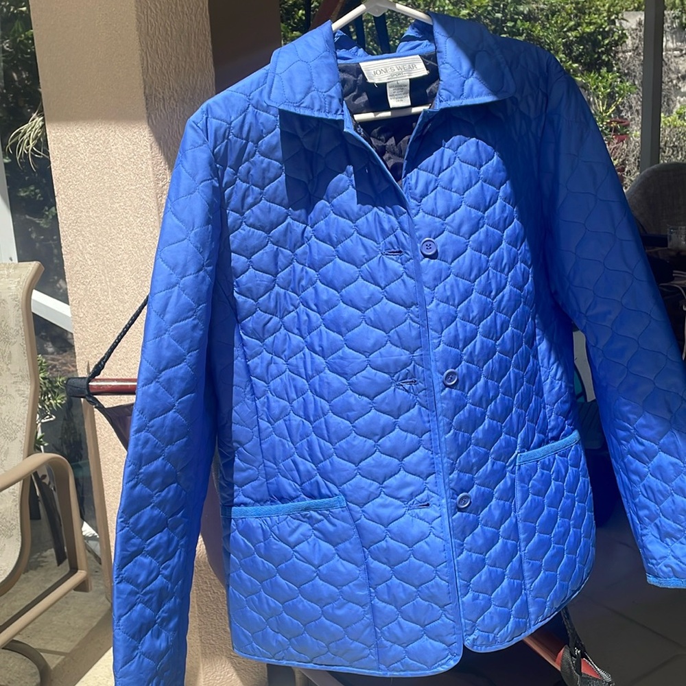 JONES WEAR all weather quilted jacket